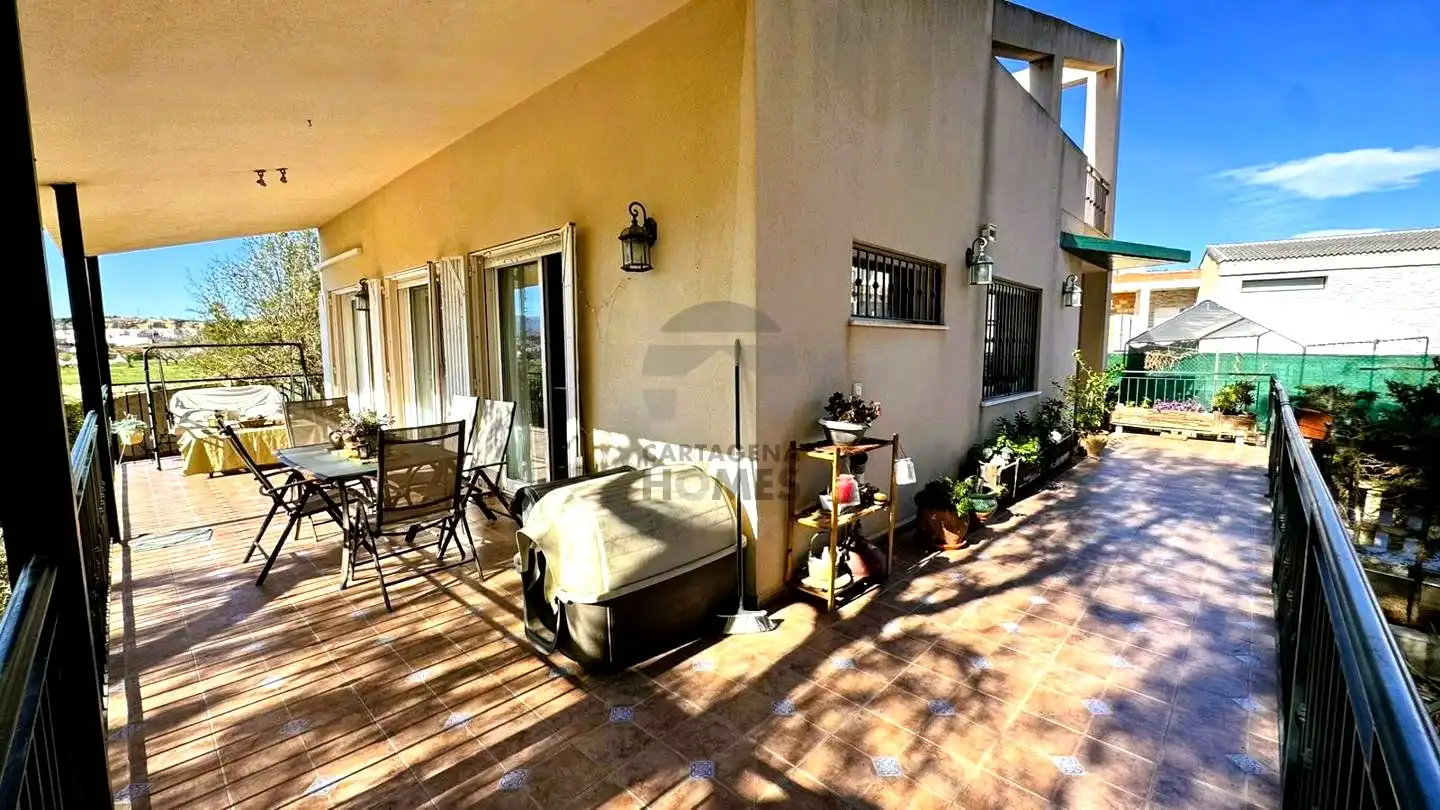Terraza de Casa o chalet en venta en Cartagena con Aire acondicionado, Calefacción y Jardín privado