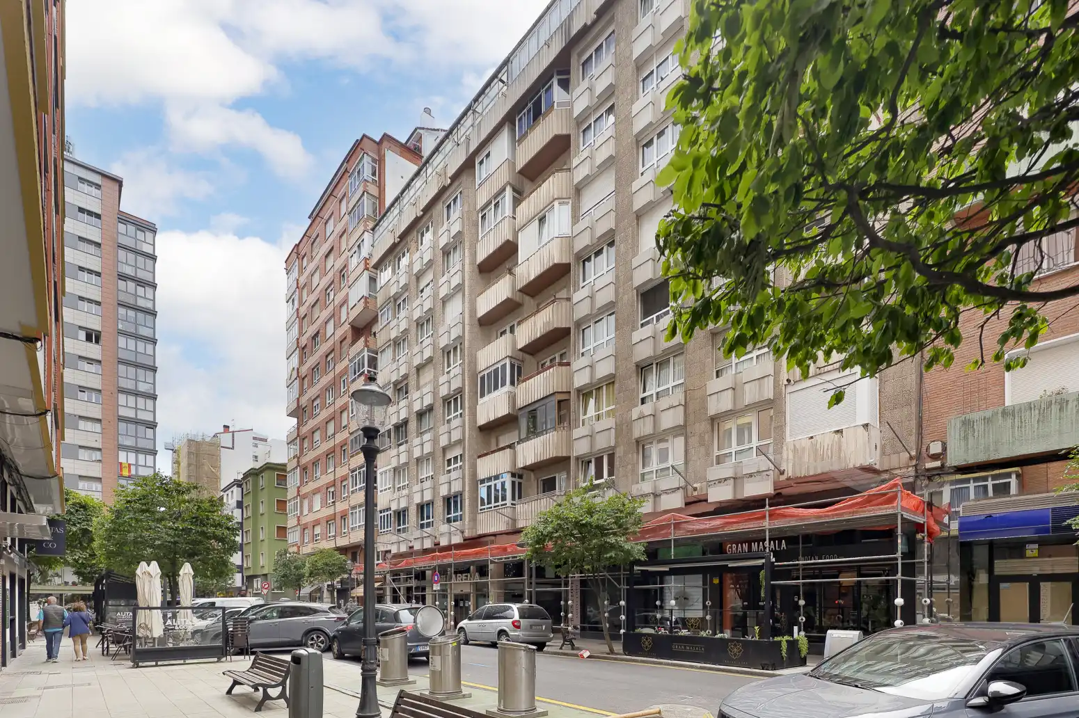 Piso con terraza en venta en Gijón - CL DOCTOR AQUILINO HURLE 33