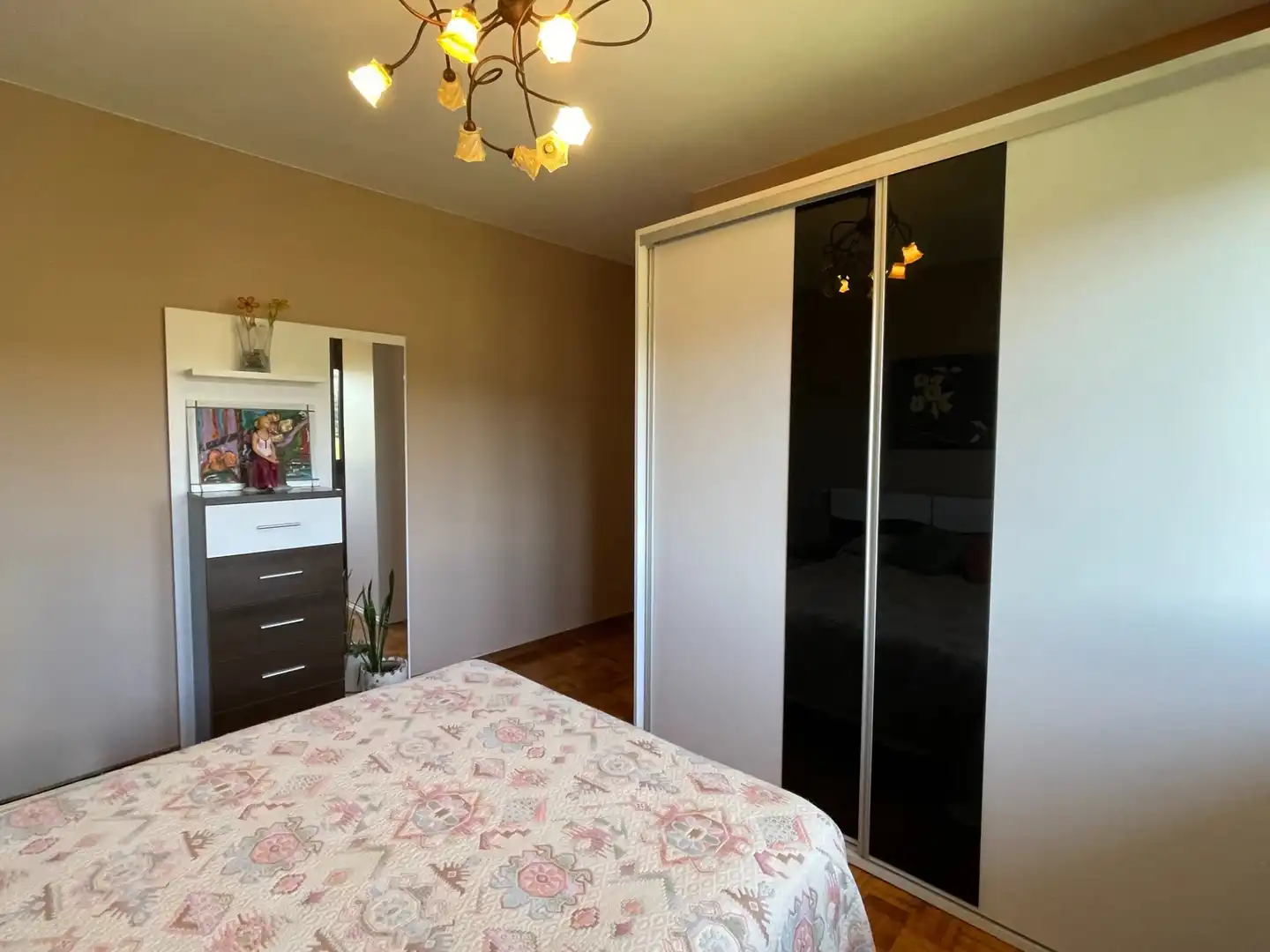 Habitación de Casa o chalet en venta en Gijón  con Calefacción, Jardín privado y Terraza