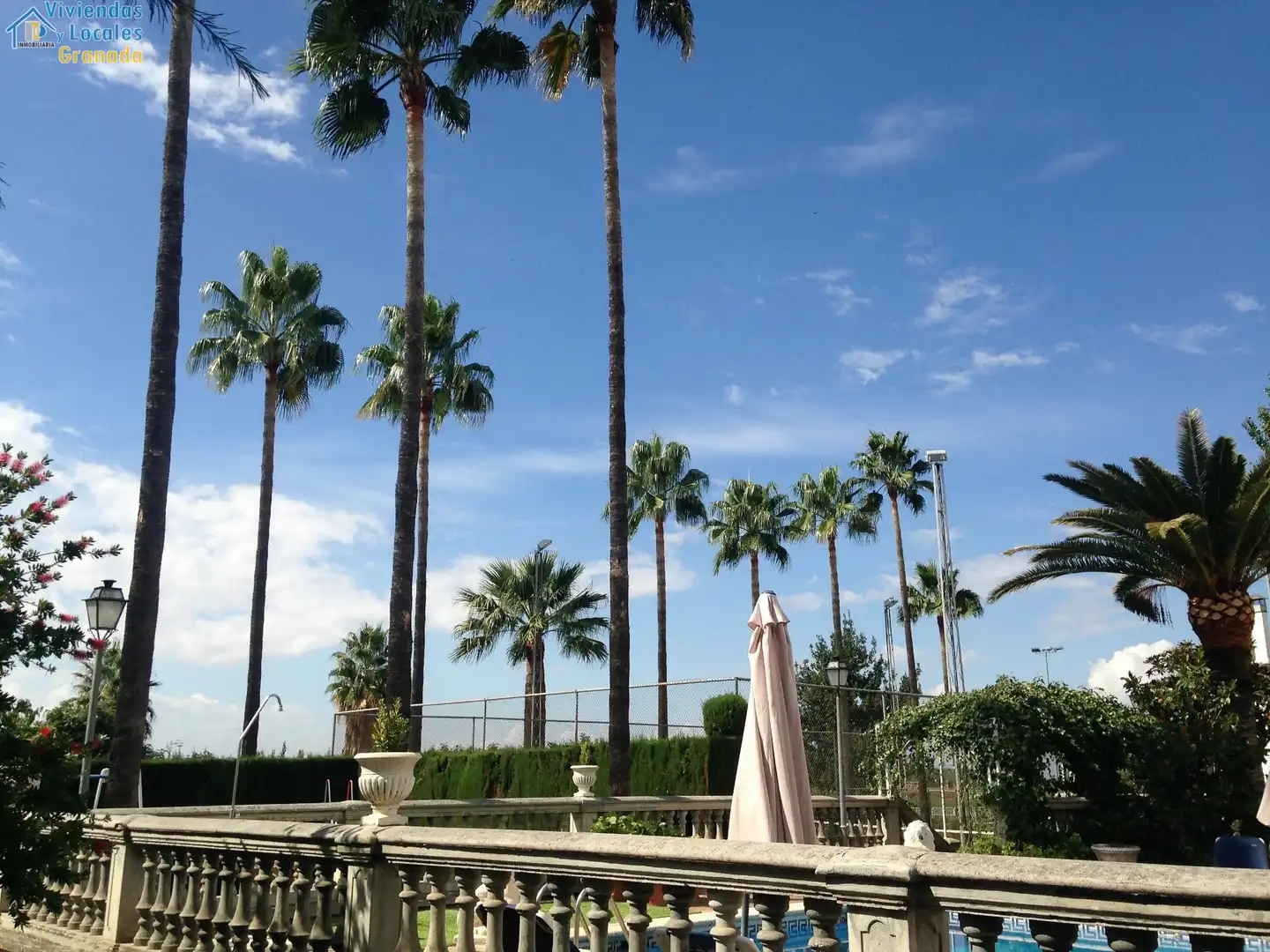 Vista exterior de Casa o chalet en venta en Granada con Aire acondicionado, Jardín privado y Trastero