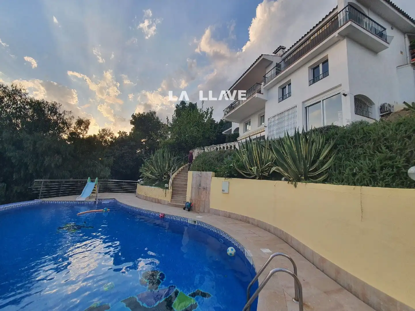 Piscina de Casa o chalet en venta en Blanes con Aire acondicionado, Calefacción y Terraza