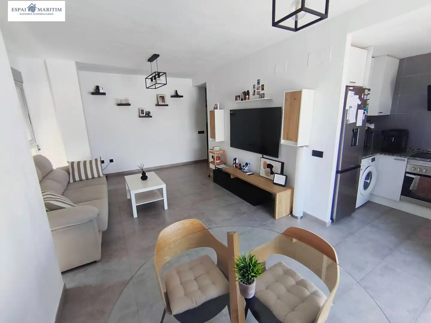 Wohnzimmer von Dachboden zum Verkauf in Vilamarxant mit Klimaanlage, Terrasse und Ofen