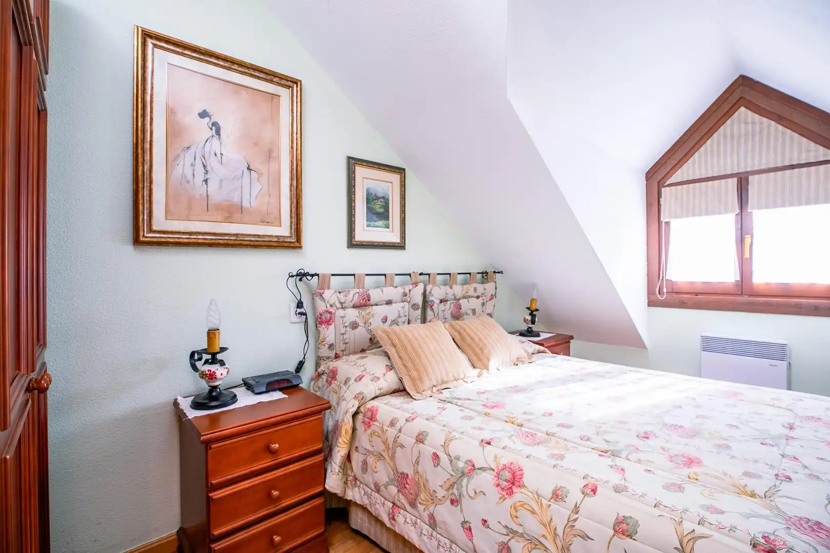 Schlafzimmer von Maisonette zum Verkauf in Biescas mit Abstellraum, Möbliert und Alarm