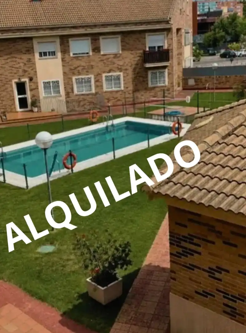Schwimmbecken von Wohnung zur Miete in Arroyomolinos (Madrid) mit Heizung, Parkett und Abstellraum