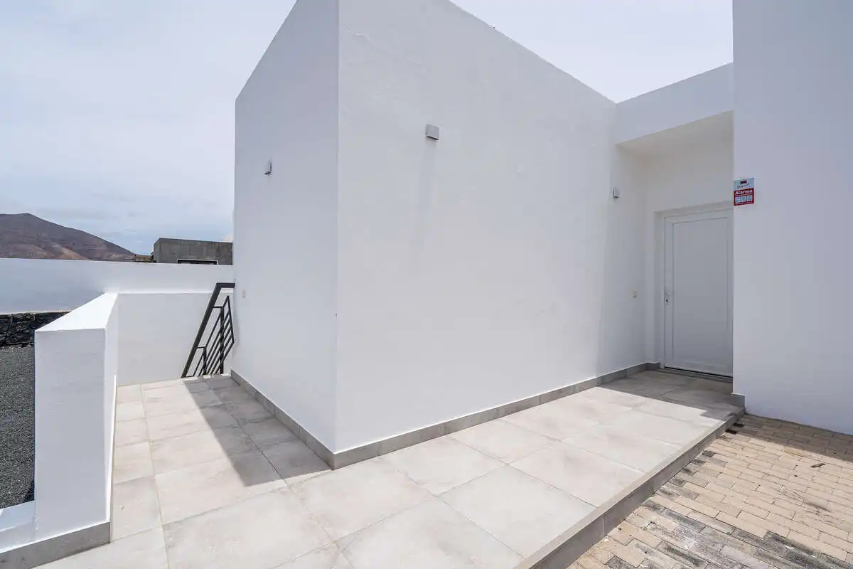 Terrassa de Casa o xalet en venda en Yaiza amb Jardí privat, Terrassa i Piscina
