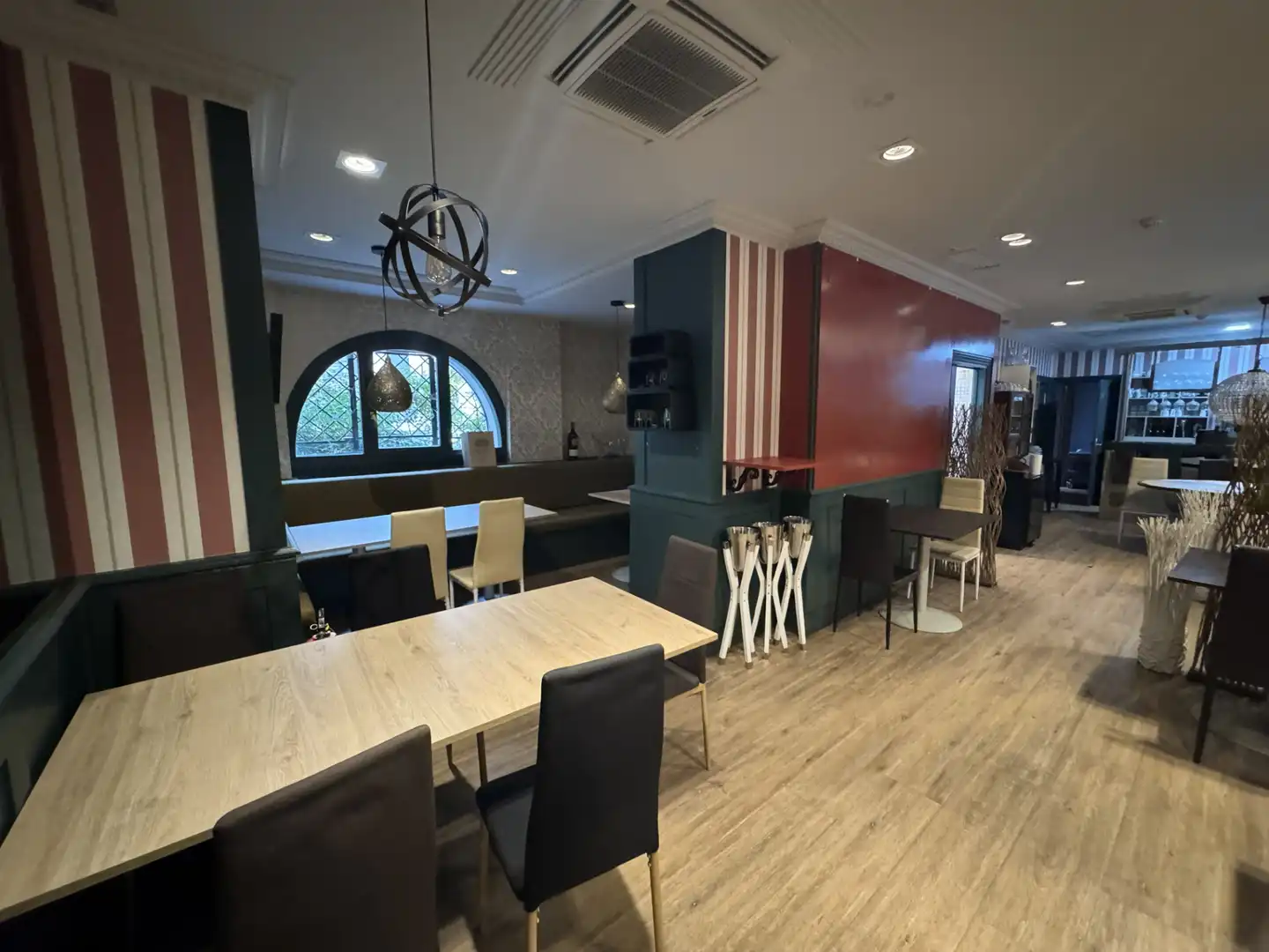 Dining room of Commercial properties for rent in Bilbao   with Air Conditioner and Furnished