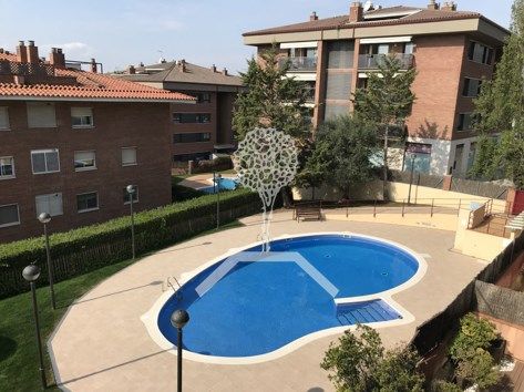Piscina de Pis de lloguer en Sant Cugat del Vallès amb Calefacció, Terrassa i Piscina