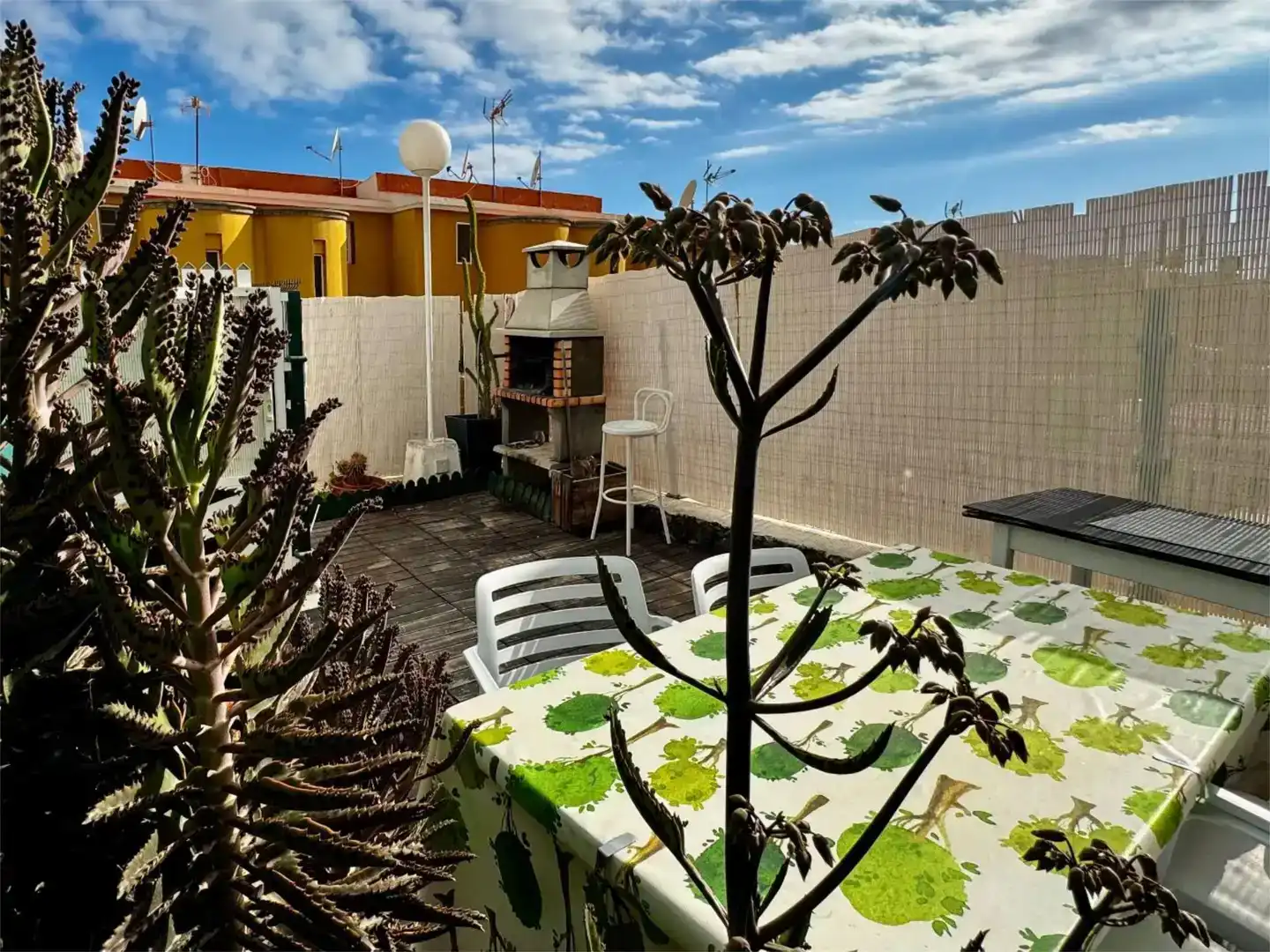 Terrassa de Pis en venda en San Bartolomé de Tirajana amb Aire condicionat, Jardí privat i Traster
