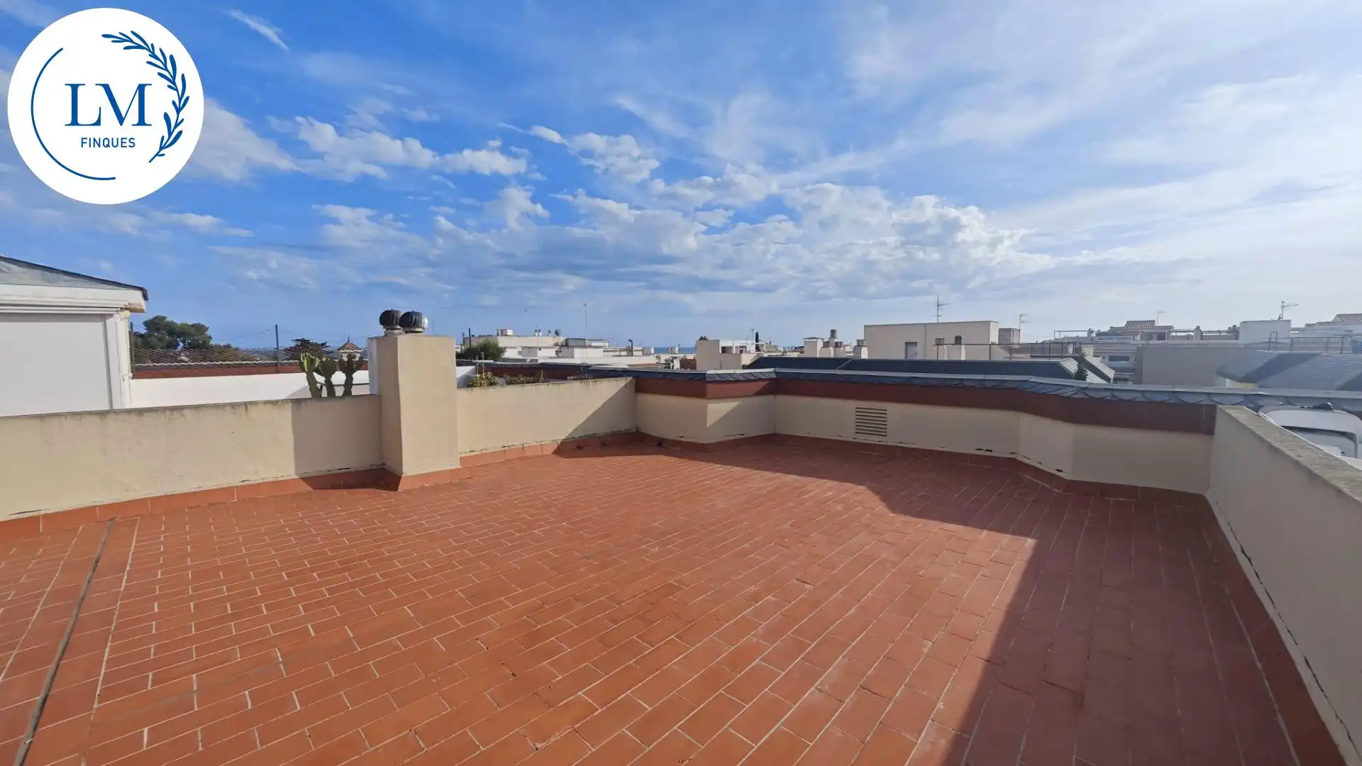 Terrassa de Pis en venda en Vilanova i la Geltrú amb Aire condicionat, Calefacció i Terrassa