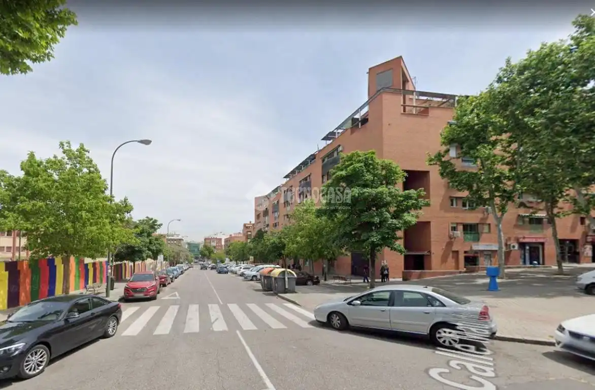 Vista exterior de Piso en venta en Madrid
