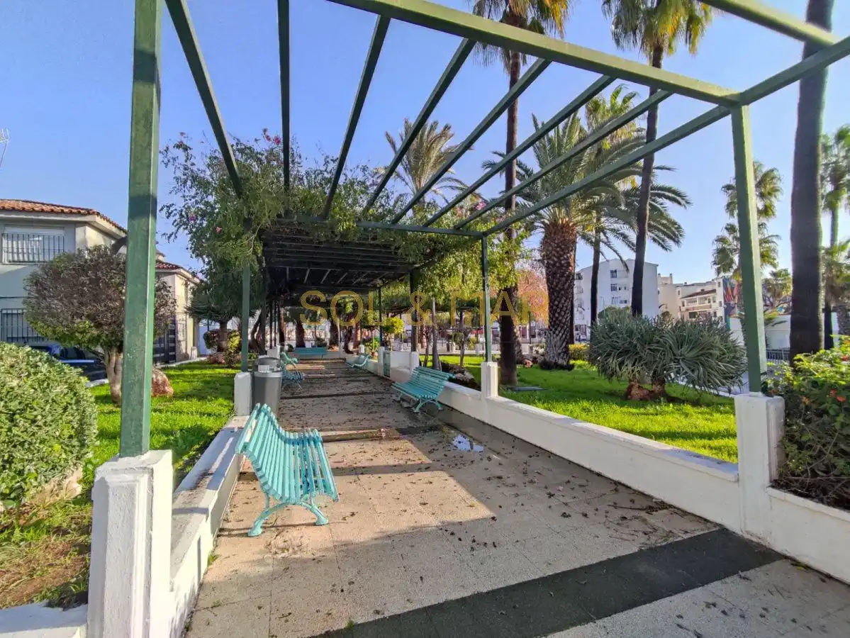 Vista exterior de Piso en venta en Torremolinos con Aire acondicionado, Calefacción y Amueblado