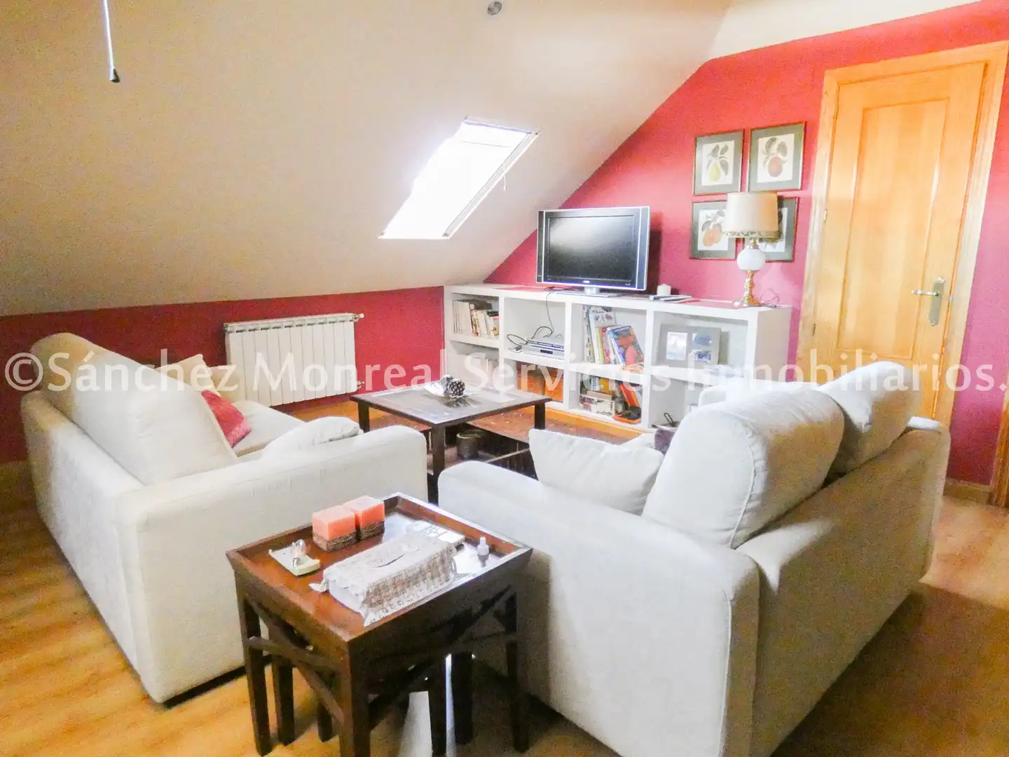 Casa adosada en venta en Avenida de la Cruz Roja, Alcázar de San Juan