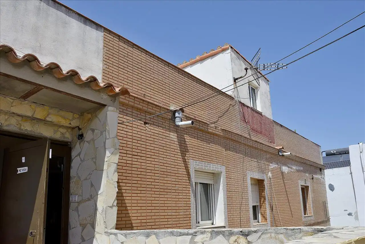 Vista exterior de Casa adosada en venta en Algeciras con Terraza