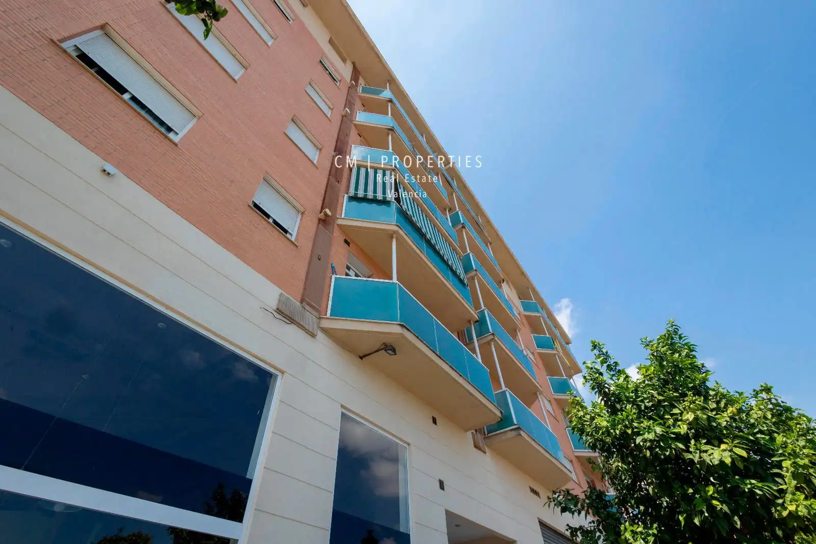 Vista exterior de Dúplex en venta en Valencia con Aire acondicionado, Terraza y Trastero