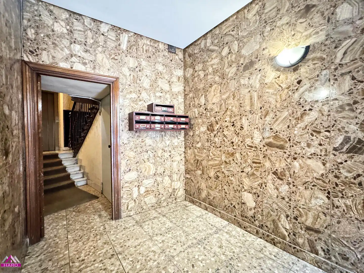 Piso en venta en Madrid con Calefacción, Trastero y Balcón
