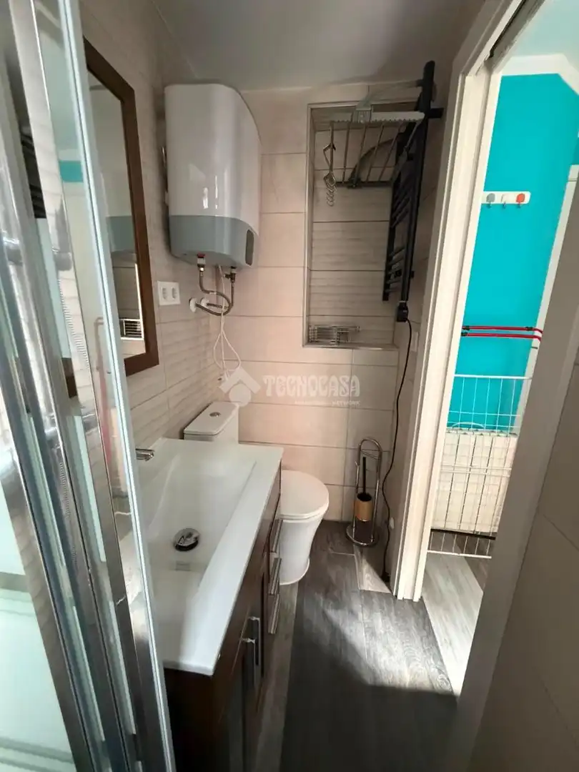 Bany de Pis de lloguer en Getafe amb Calefacció