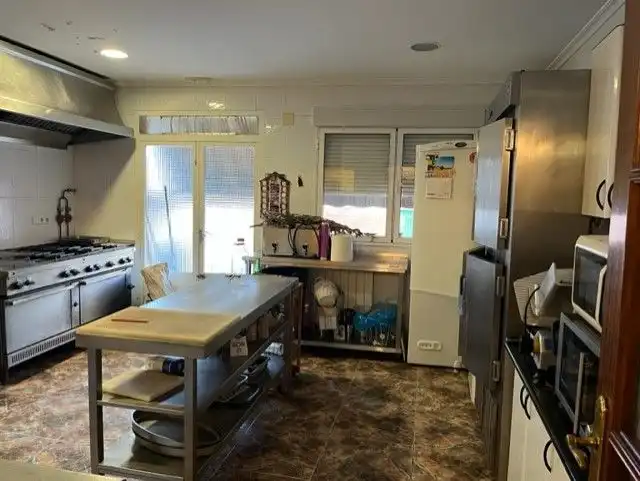Cocina de Edificio en venta en Nava del Rey