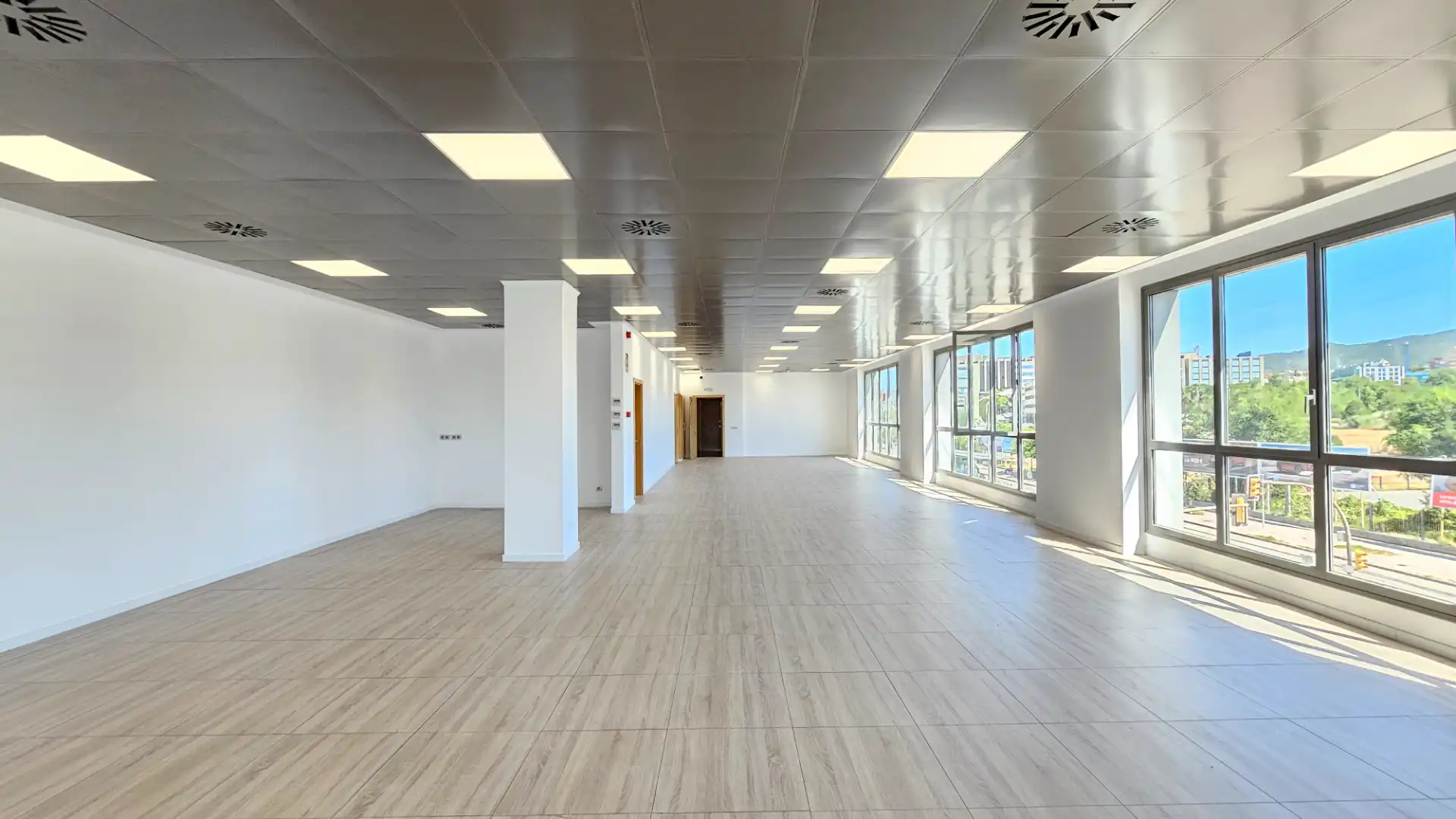 Büro zur Miete in Sant Joan Despí mit Klimaanlage und Alarm