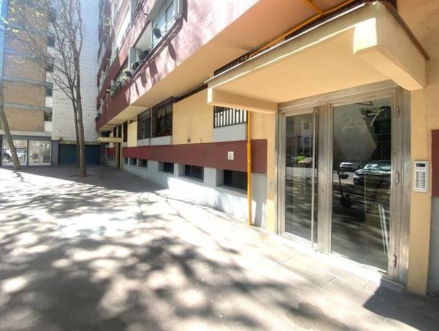 Local comercial en Venta en Carrer del Maresme en El Besós i el Maresme