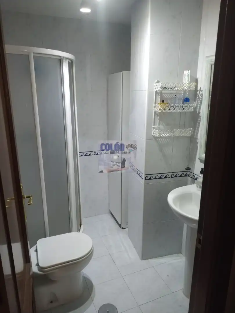 Bathroom of Ground floor for sale in Martos  with Storage room, Furnished and Balcony