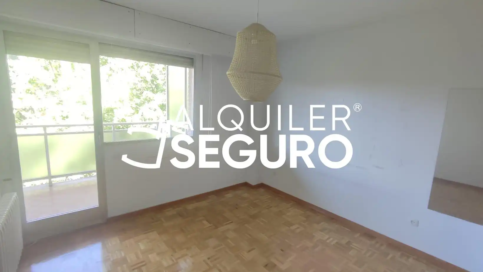 Bedroom of Flat for rent in Tres Cantos  with Heating