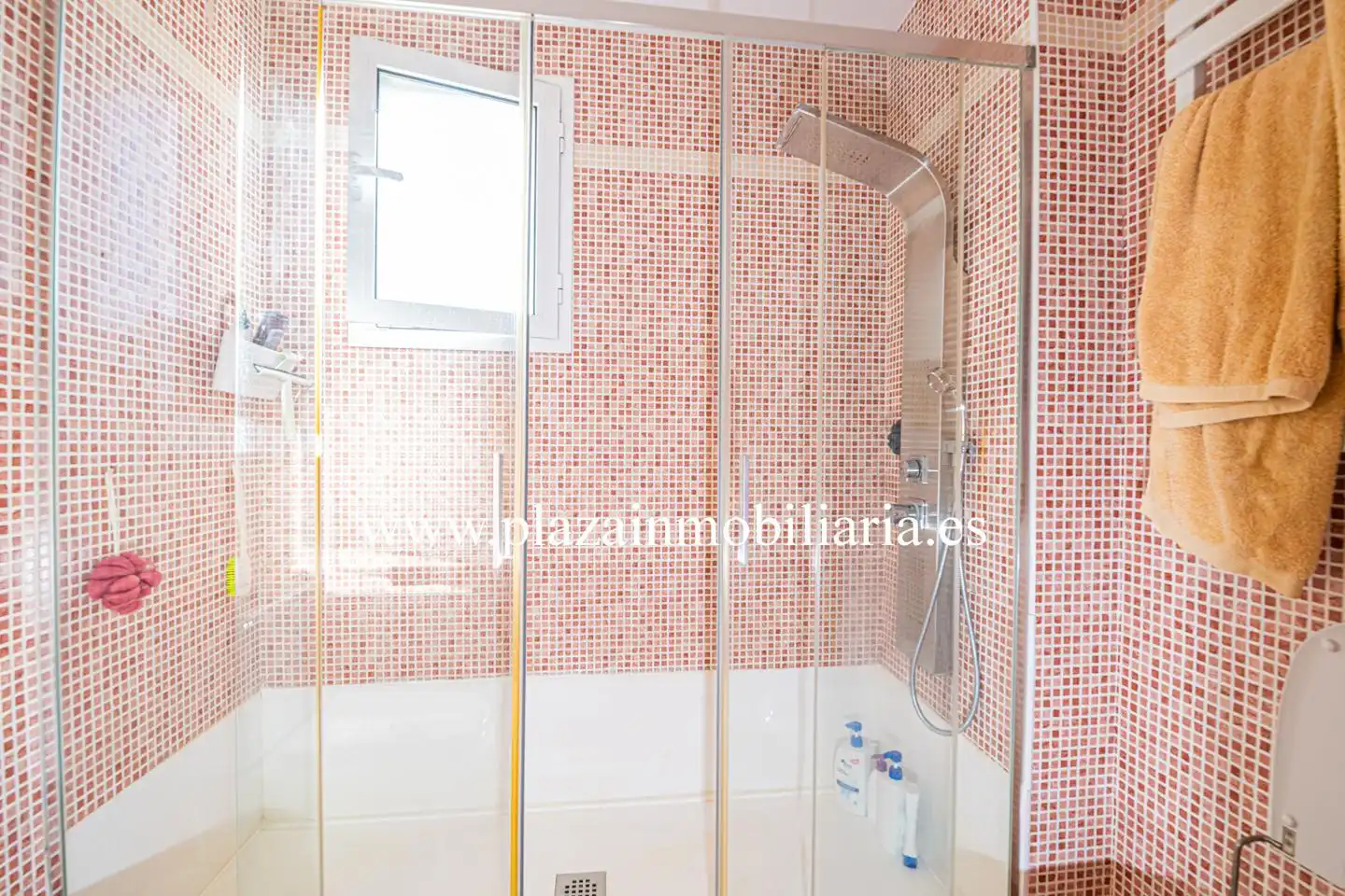 Bathroom of Houses for sale in Lucena  with Air Conditioner, Terrace and Storage room