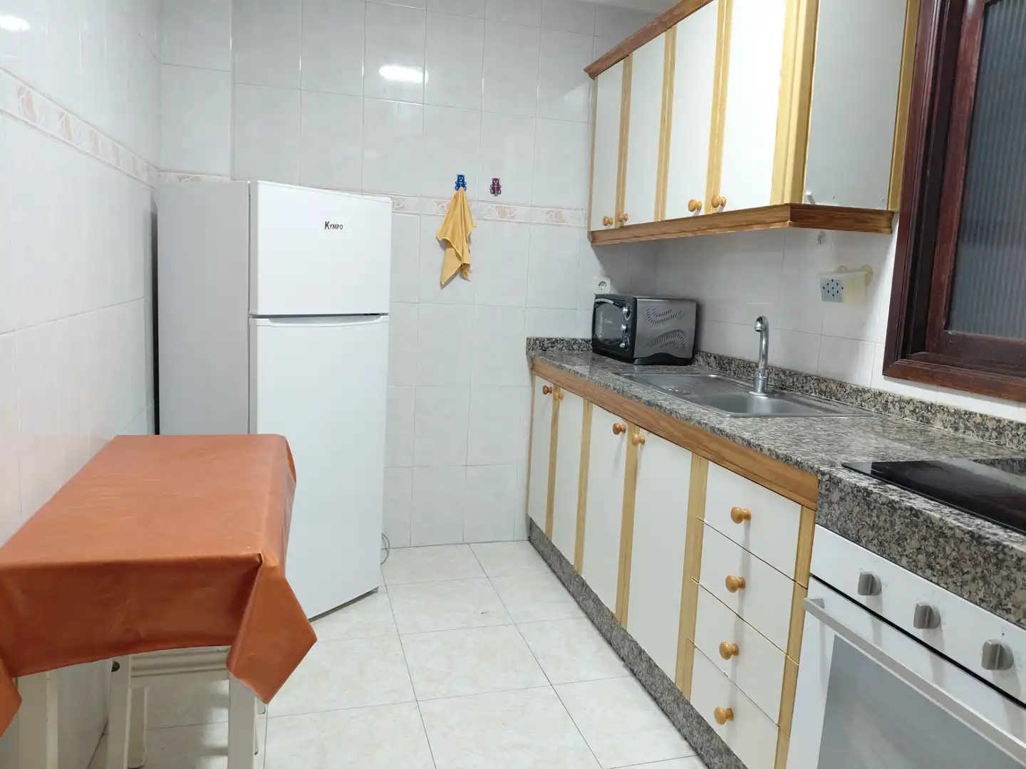 Cocina de Piso de alquiler en Las Palmas de Gran Canaria con Parquet, Amueblado y Lavadora