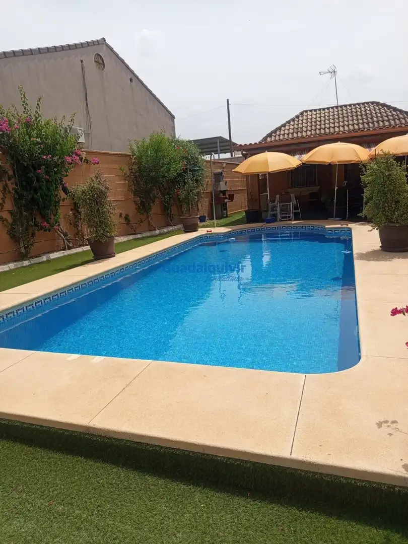 Villa con piscina in vendita a Entrenúcleos, imagen 50
