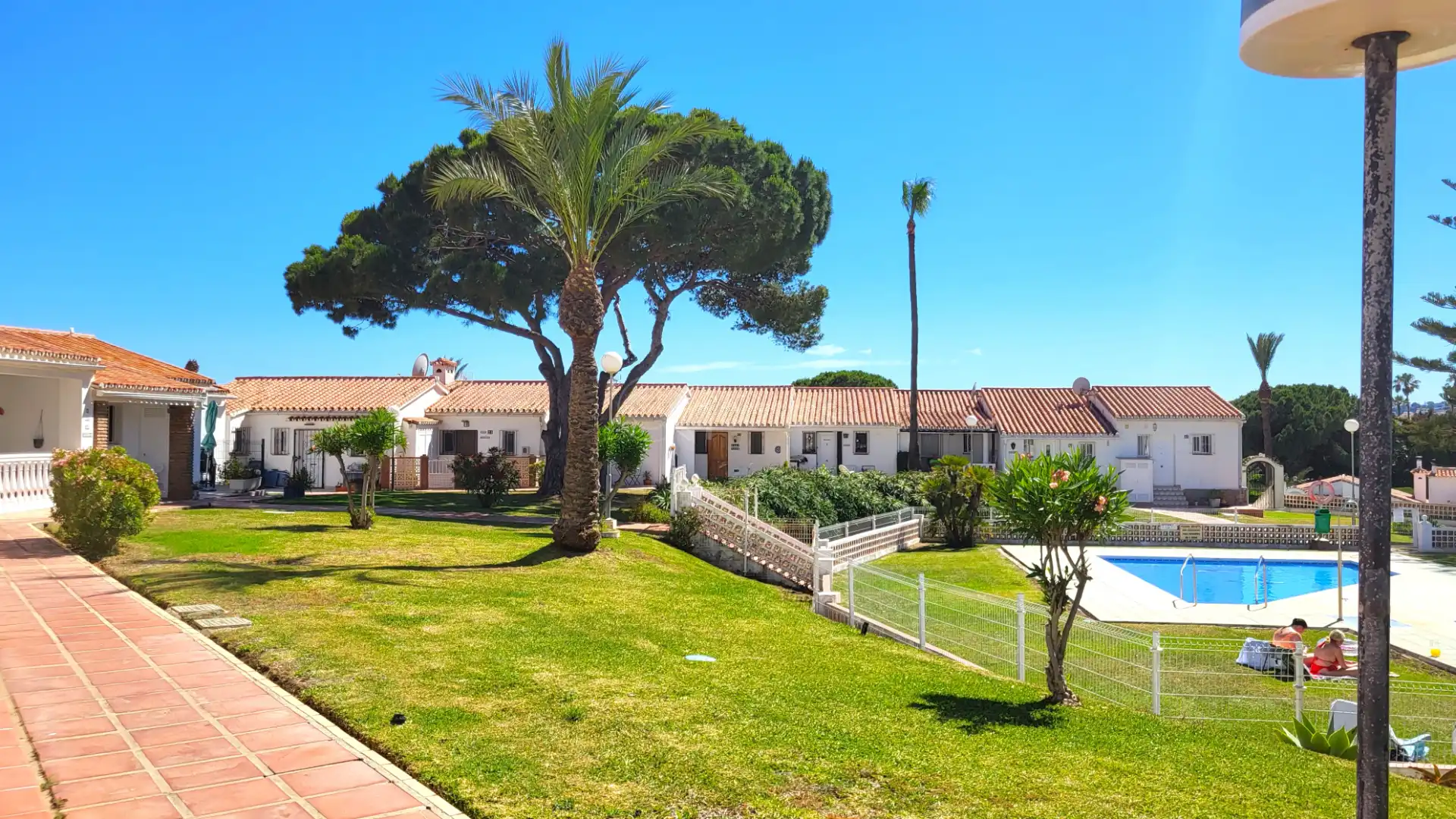 Jardín de Casa adosada en venta en Mijas con Aire acondicionado, Calefacción y Terraza