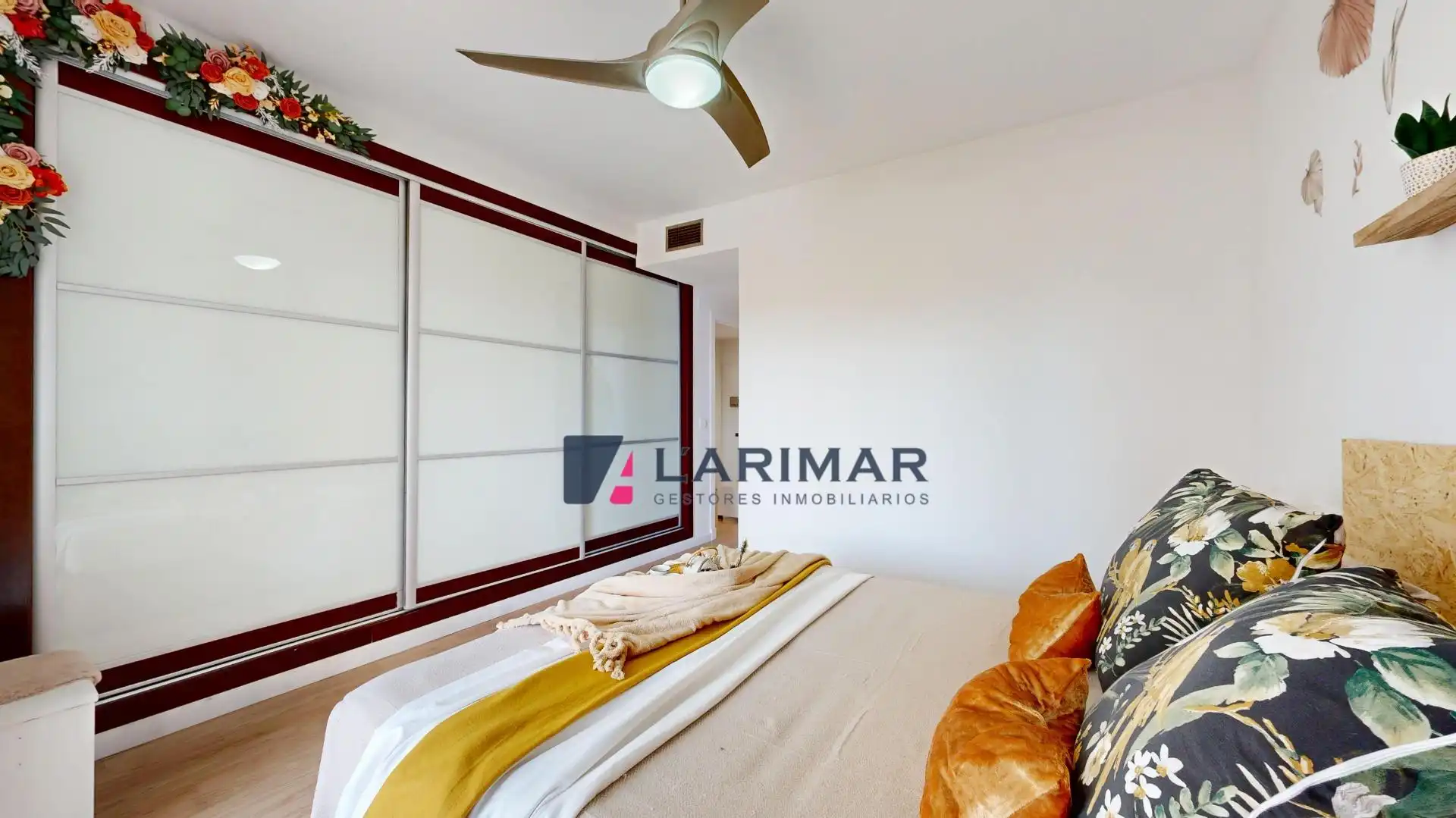Habitación de Piso en venta en Alicante / Alacant con Calefacción, Terraza y Trastero