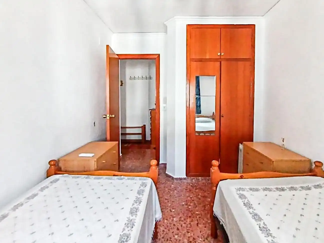 Dormitori de Apartament en venda en Miramar amb Terrassa, Moblat i Piscina comunitària