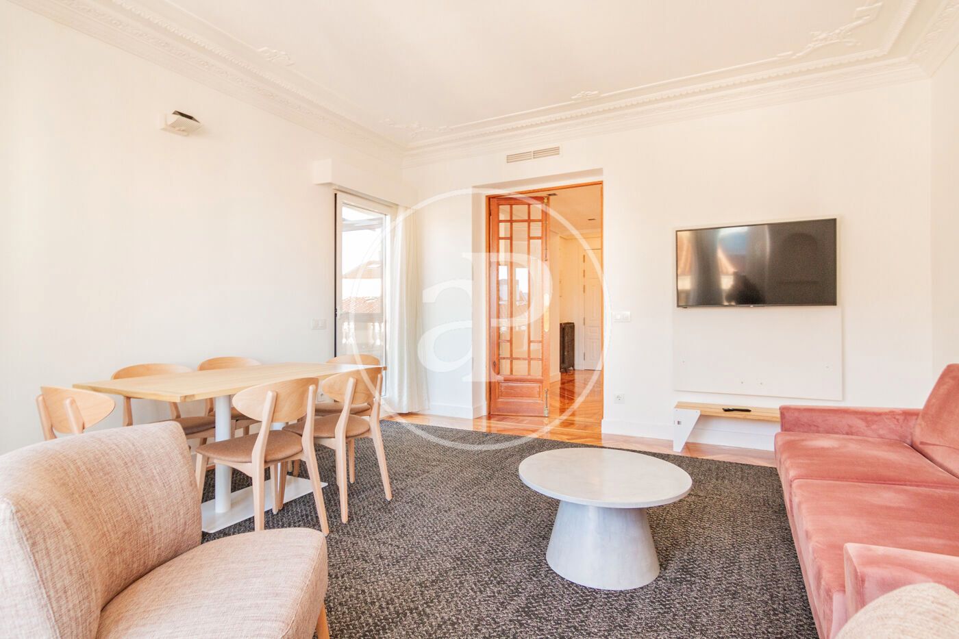 Sala d'estar de Àtic de lloguer en  Madrid Capital amb Aire condicionat, Calefacció i Terrassa