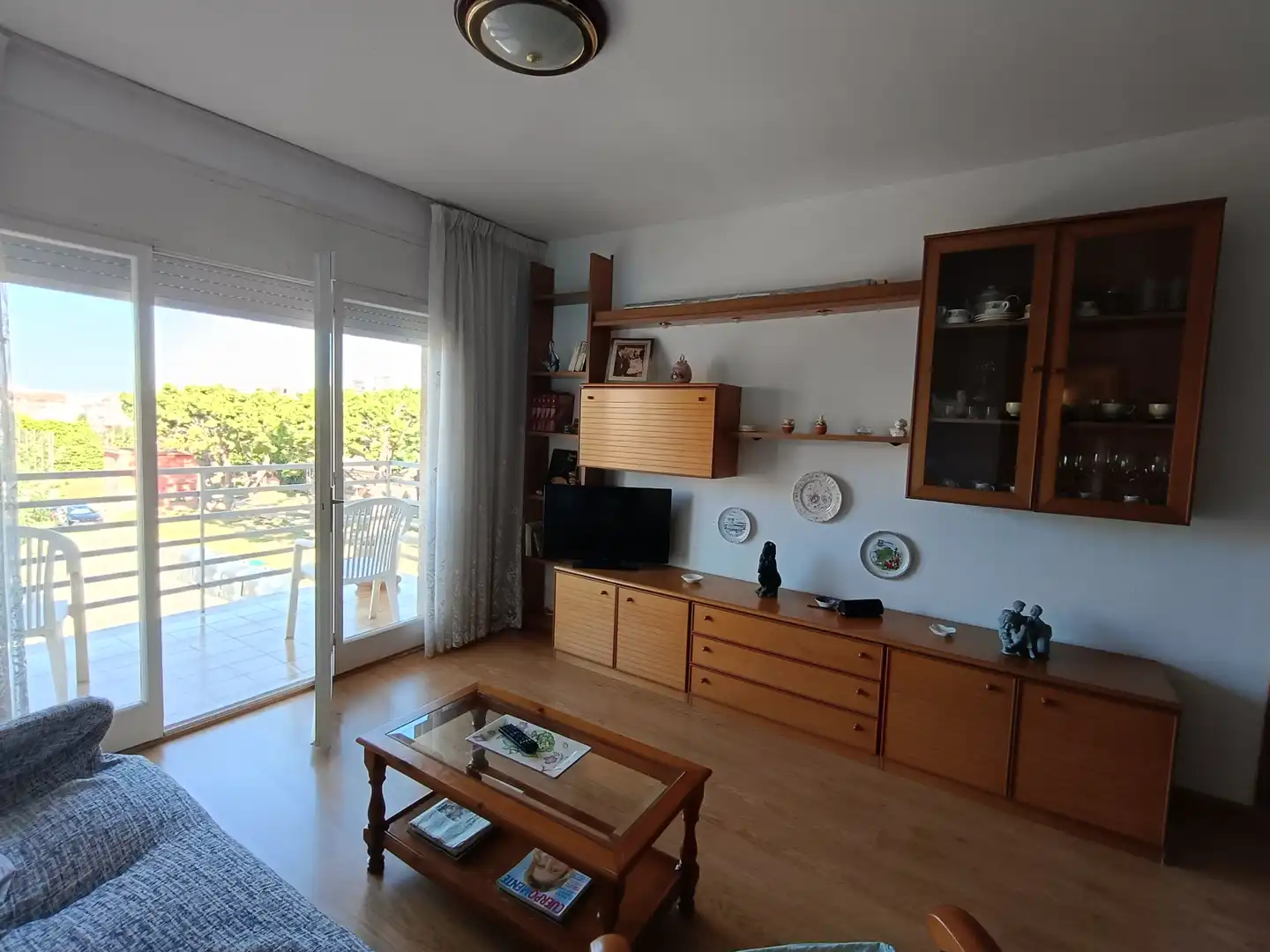 Sala d'estar de Pis de lloguer en Cunit amb Terrassa, Moblat i Forn
