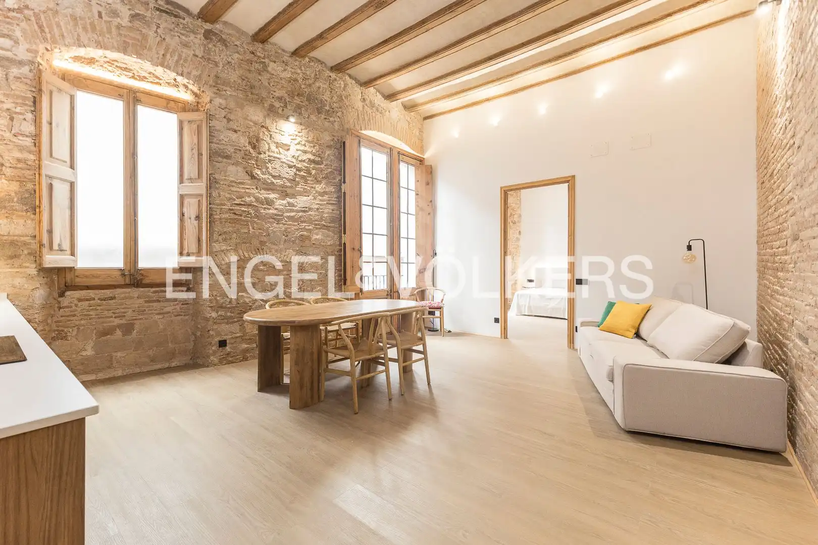 Piso con terraza en venta en Ciutat Vella, imagen 2