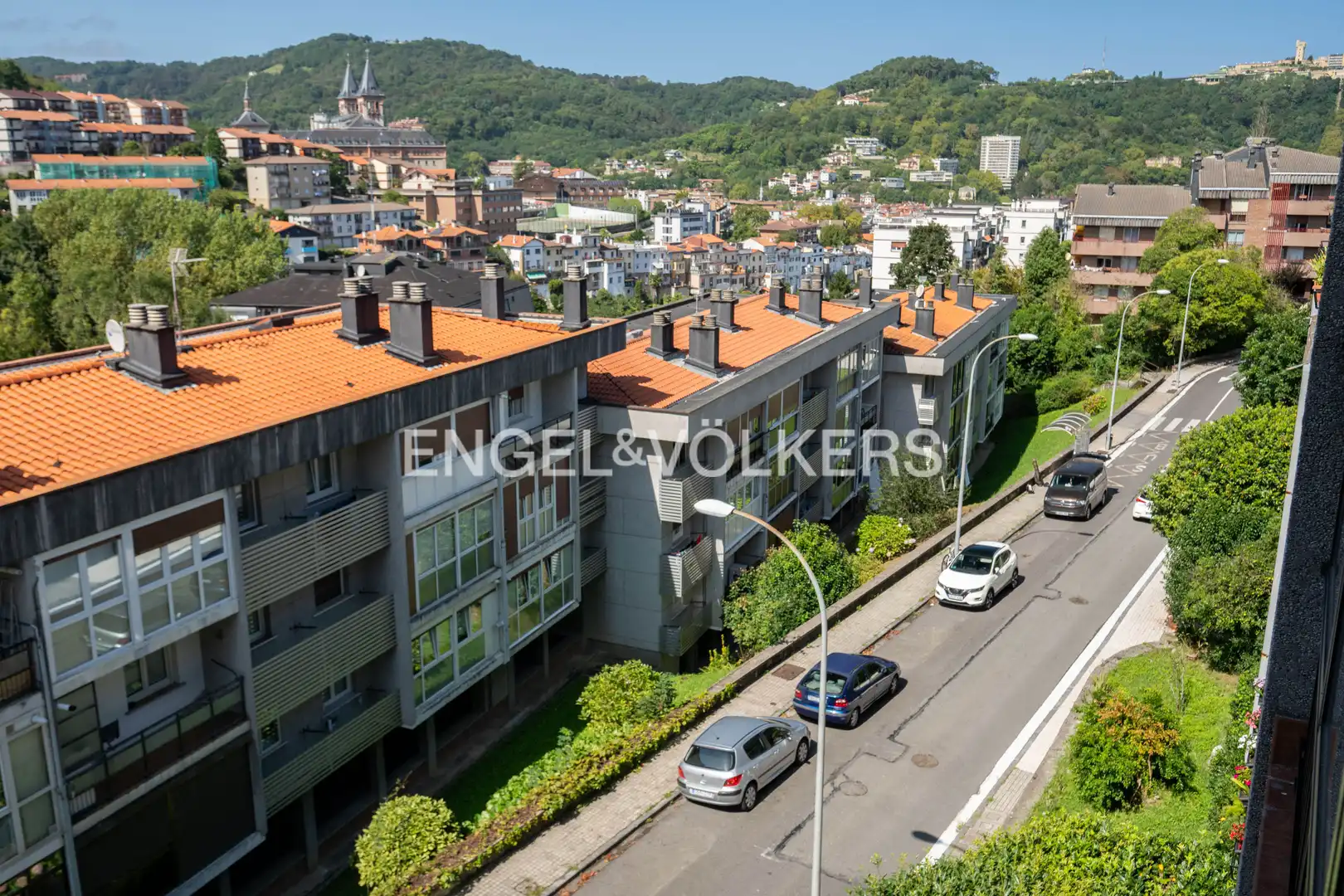 Vista exterior de Pis en venda en Donostia - San Sebastián  amb Calefacció