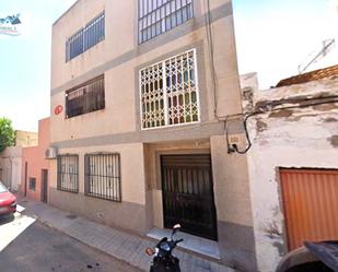 Exterior view of Single-family semi-detached for sale in  Almería Capital