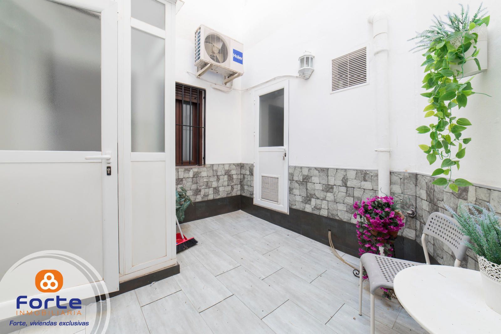 Flat for sale in  Córdoba Capital  with Air Conditioner, Heating and Terrace