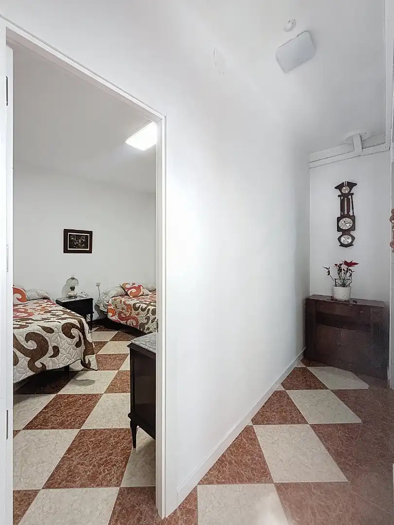 Piso de alquiler en Calle las Navas, Parque Ayala - Jardín de la Abadía - Huelín