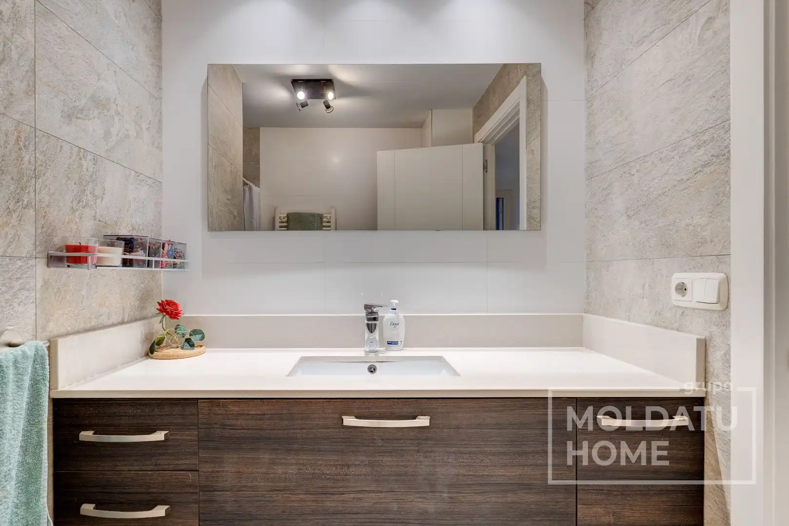 Baño de Piso en venta en Irun  con Calefacción, Trastero y Amueblado