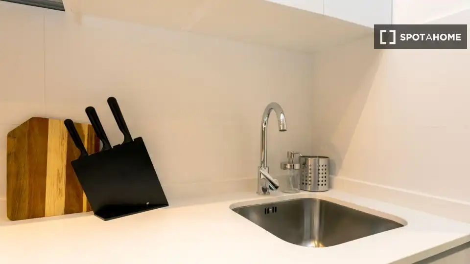 Flat with terrace to rent in Ciutat Vella, imagen 6