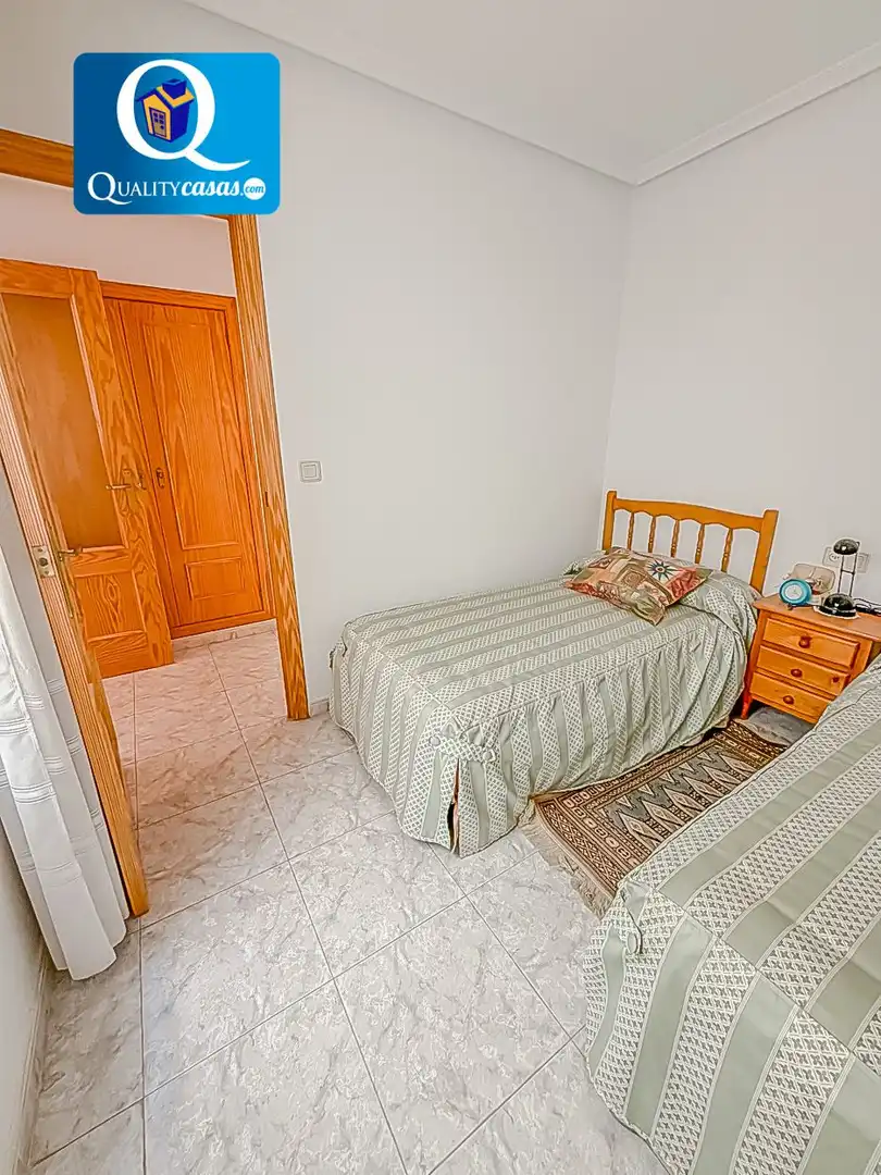 Bedroom of Flat for rent in Torrevieja  with Terrace