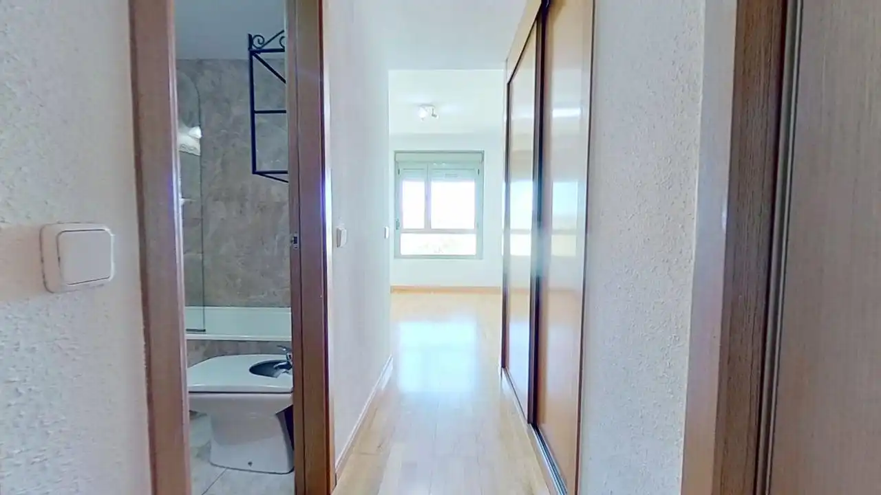Flat for rent in Madrid  with Air Conditioner, Heating and Private garden