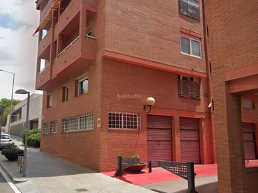 Local comercial en alquiler en Avinguda del Pla del Vent 23I