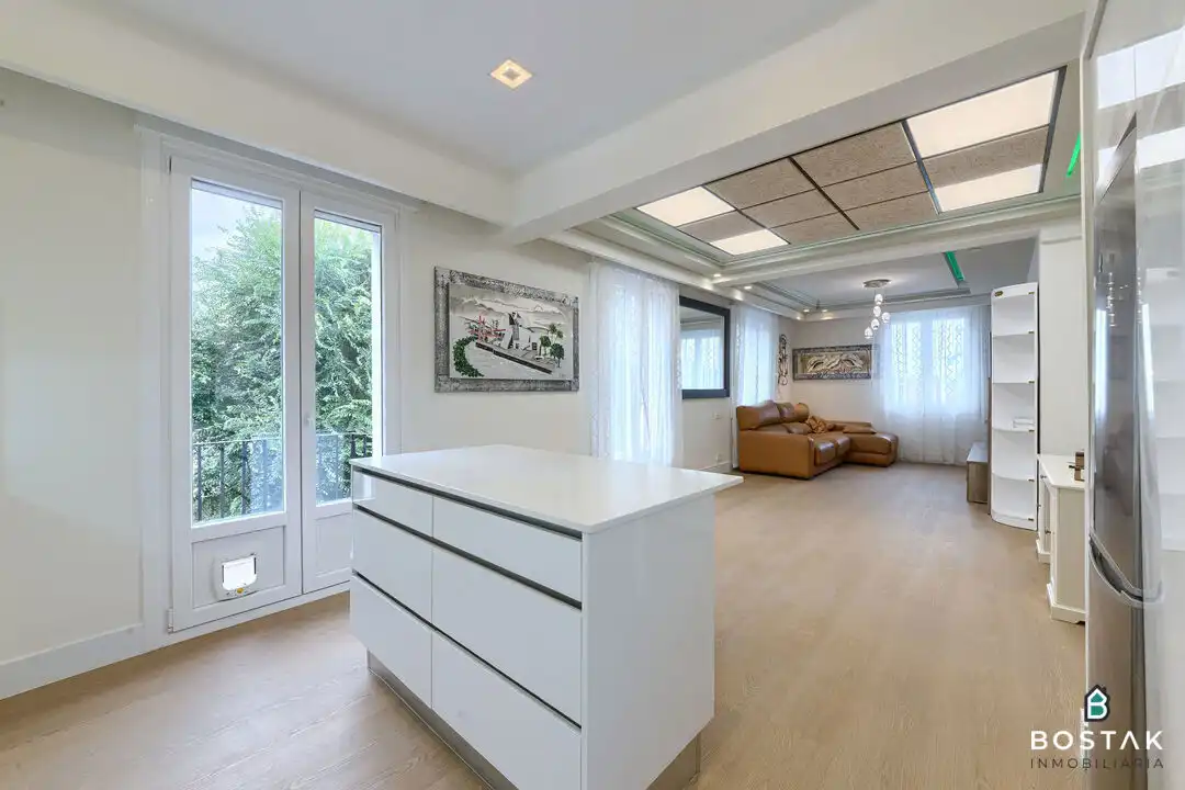 Living room of Flat for sale in Barakaldo   with Heating and Terrace