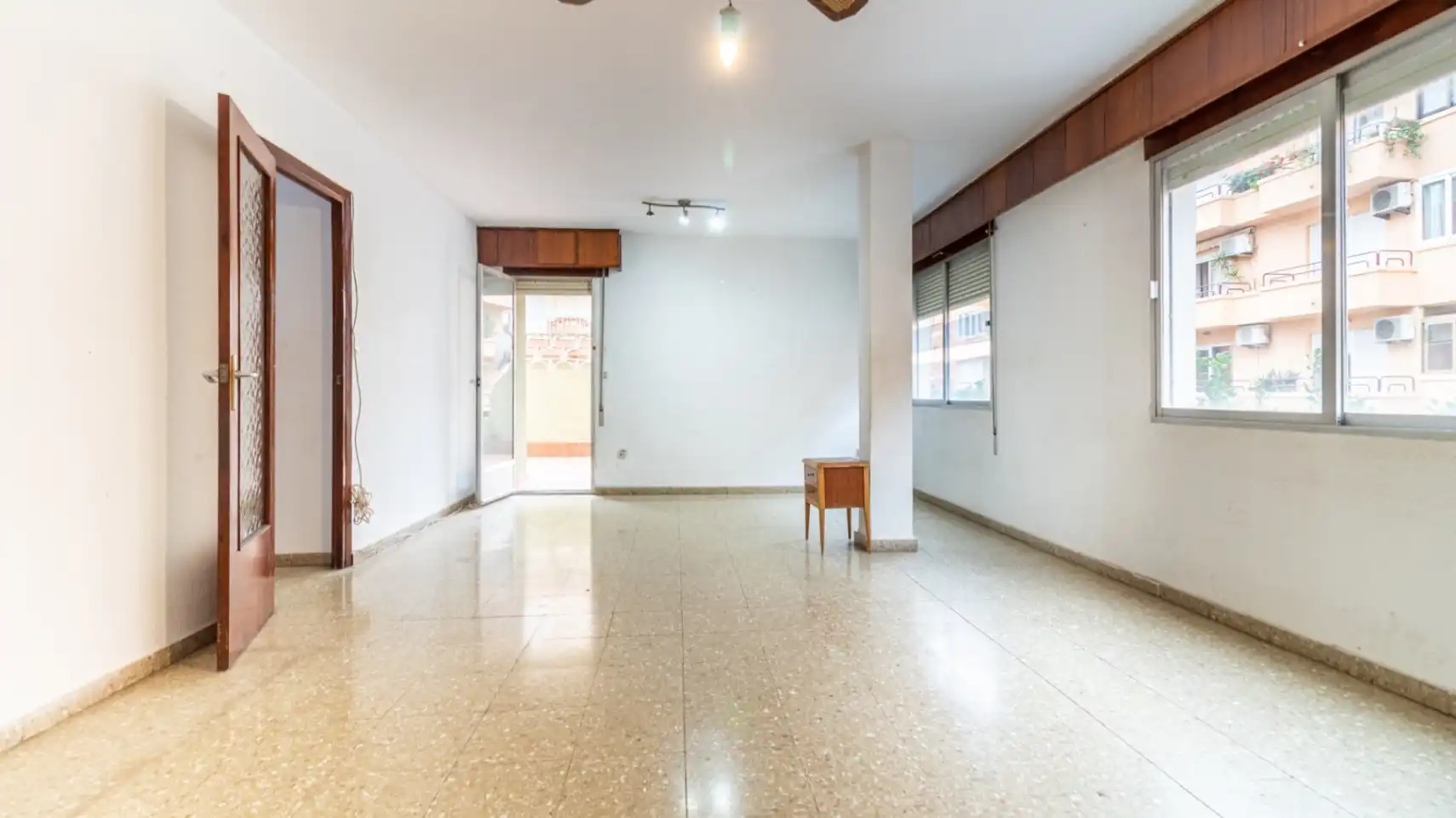 Appartamento con ascensore in vendita a Centro Urbano