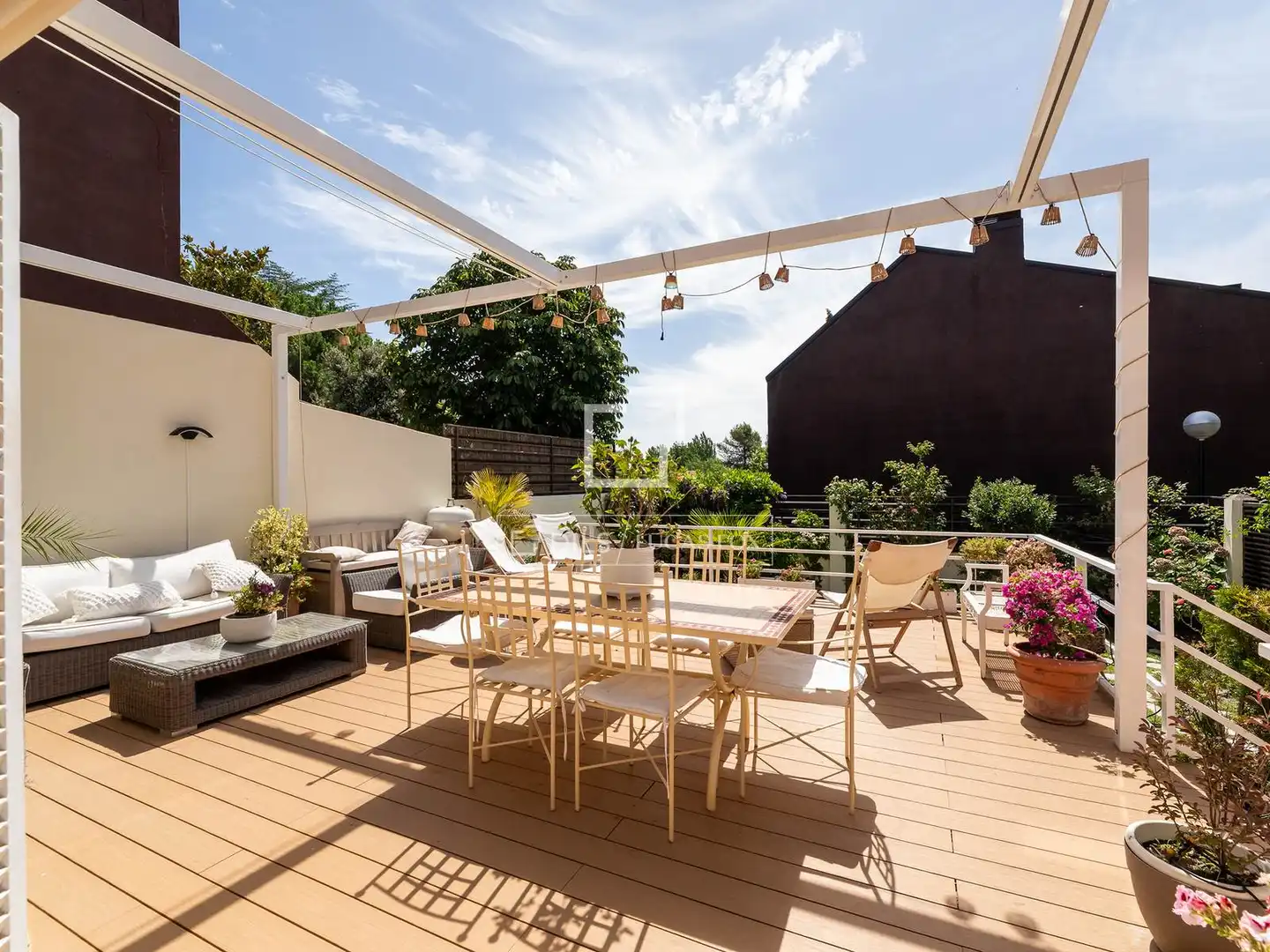 Terrassa de Casa o xalet en venda en Majadahonda amb Aire condicionat, Jardí privat i Terrassa
