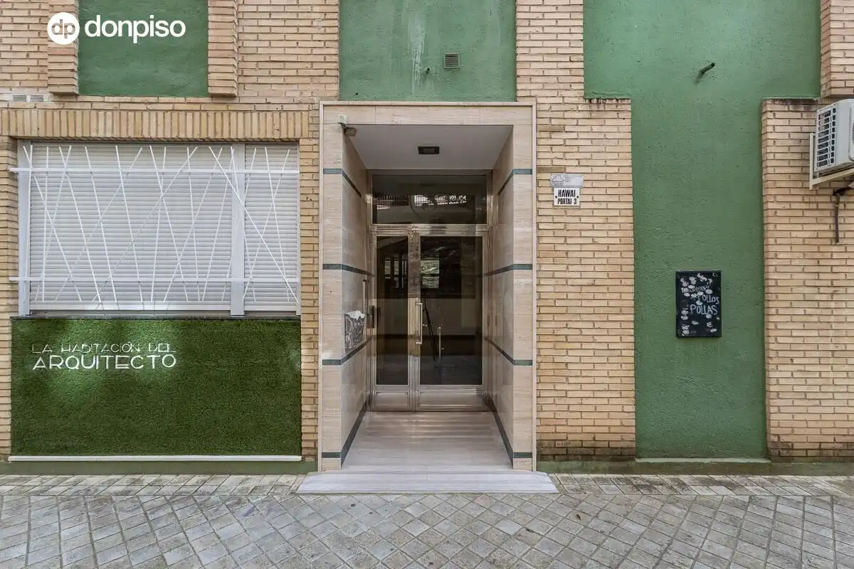 Exterior view of Flat for sale in Granada