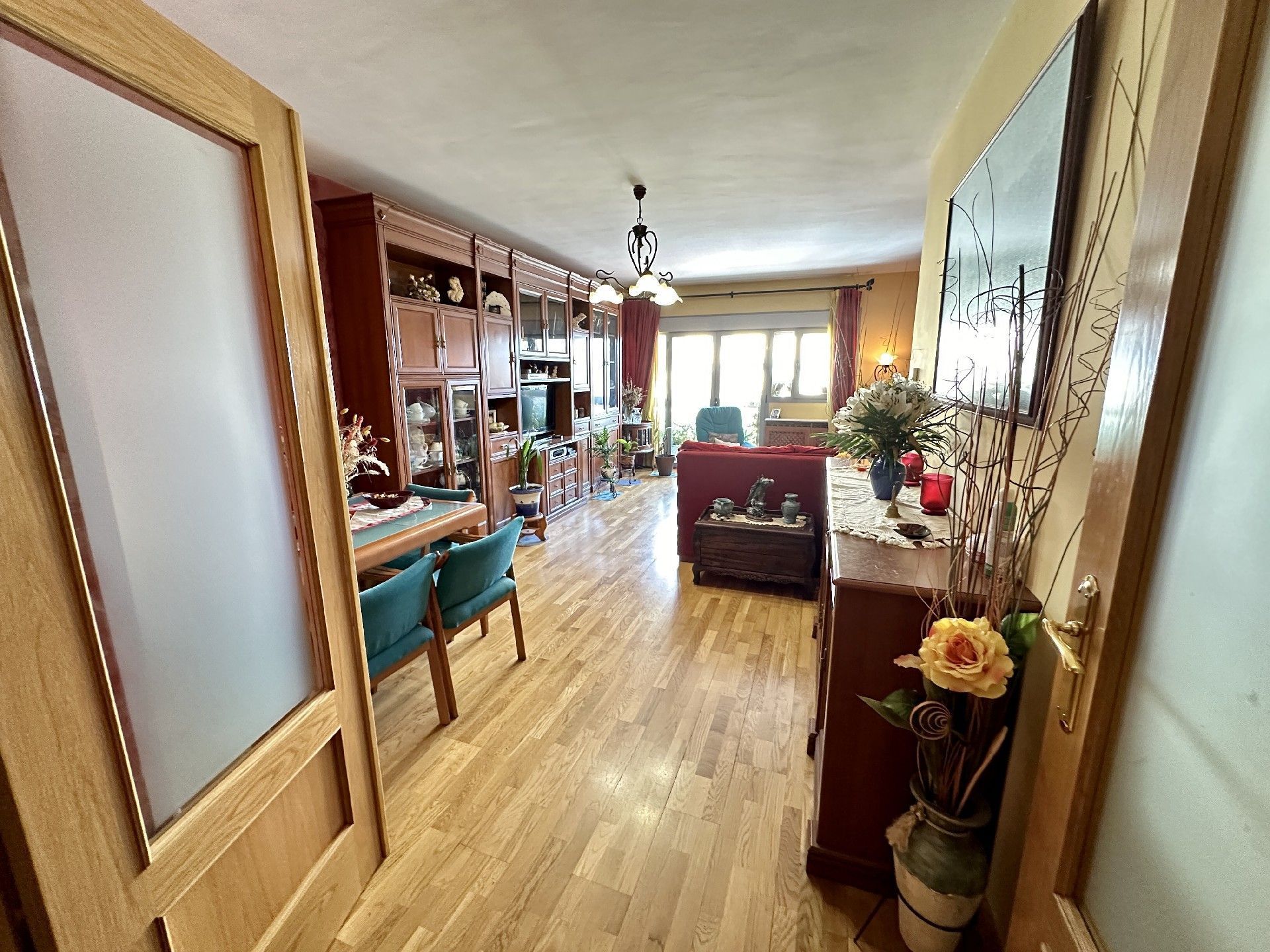 Sala d'estar de Pis en venda en Plasencia amb Calefacció, Traster i Moblat