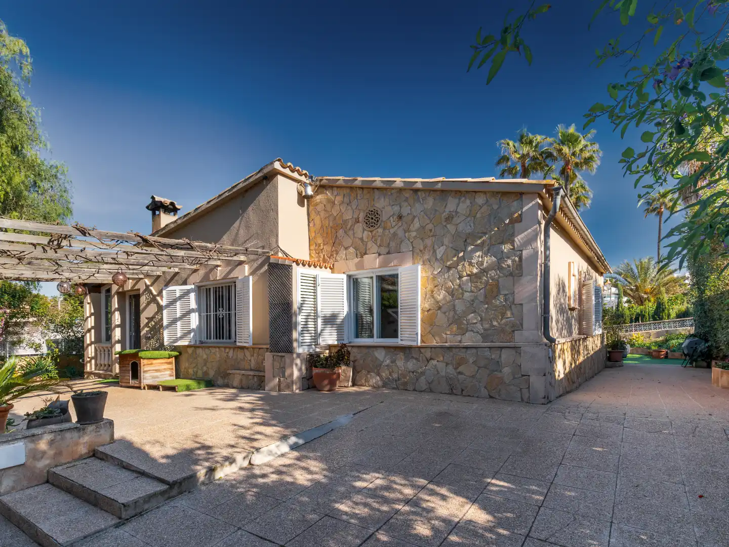Vista exterior de Casa o chalet en venta en Calvià con Aire acondicionado, Calefacción y Jardín privado