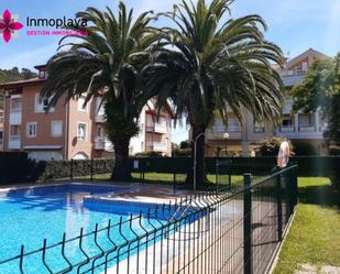 Piscina de Apartament en venda en Argoños  amb Terrassa i Piscina